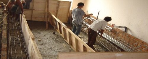 Instalasi-tambahan perpipaan kolam pembuatan ruang sauna